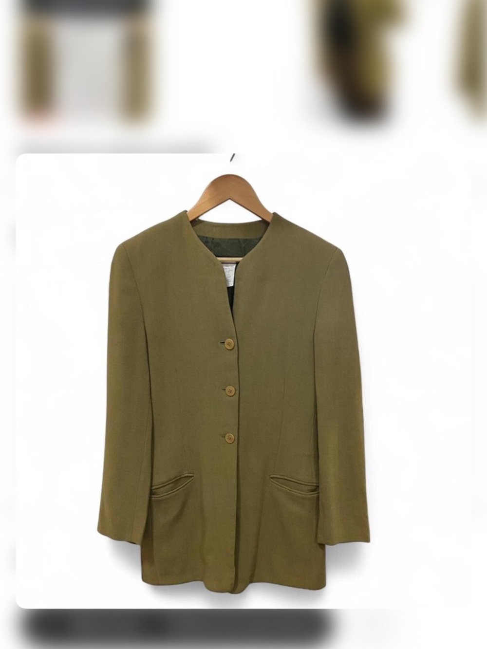 Gorgeous Giorgio Armani Olive Green Vintage Blazer - Picture 2 of 7